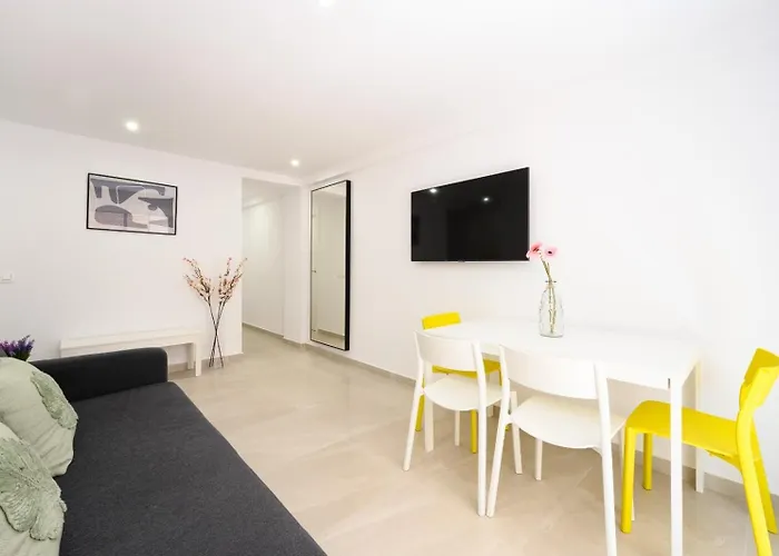 Edificio Bélgica By 10tosea Fuengirola